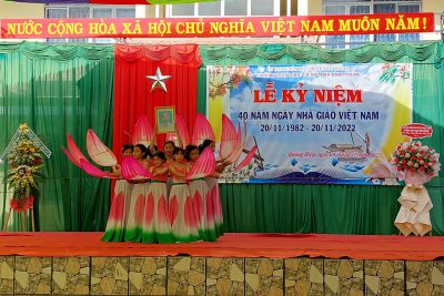 TỔ CHỨC LỄ KỶ NIỆM 40 NGÀY NHÀ GIÁO VIỆT NAM  (20/11/1982 – 20/11/2022)